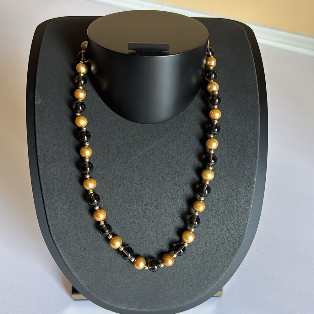 Honora 14K gold and cultured fresh water pearls necklace